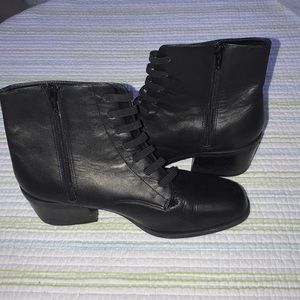 Aerosoles Black Boots SH25